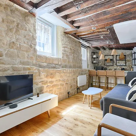 Apartment Atypique Proche De La Bastille Paris
